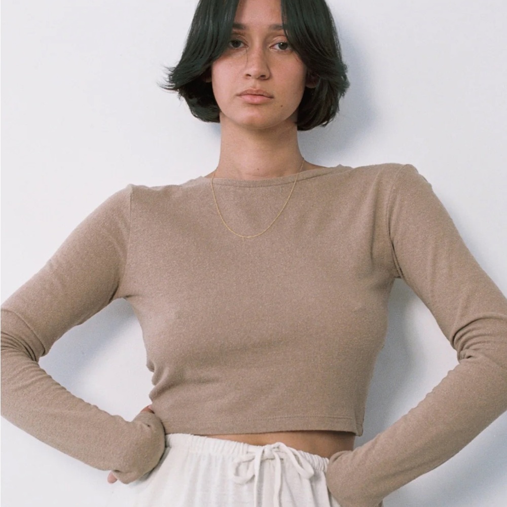 Ozma Lia long sleeved cropped top